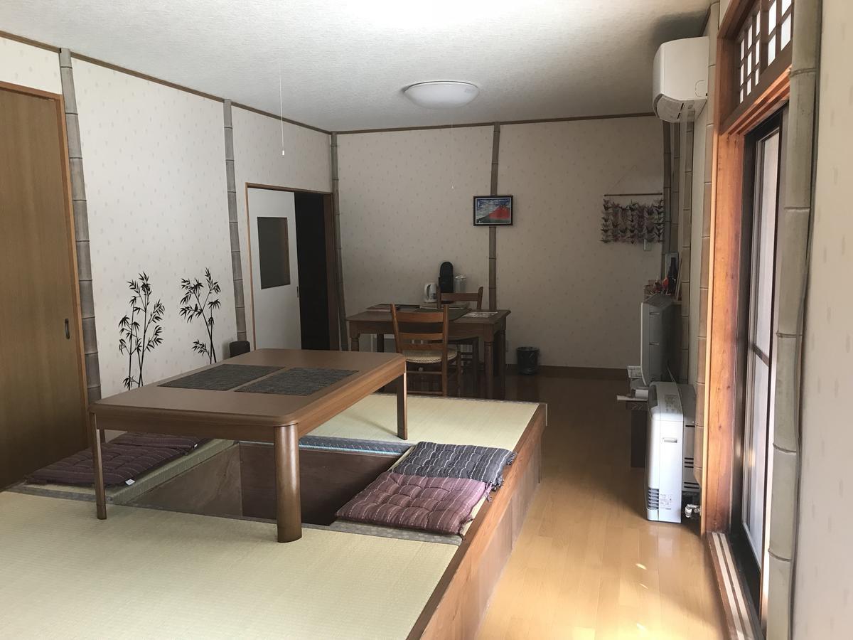 Takayama Ninja House Hotel Exterior photo