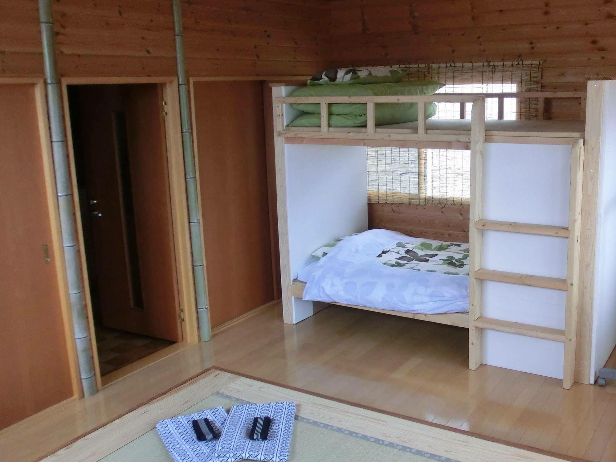 Takayama Ninja House Hotel Exterior photo
