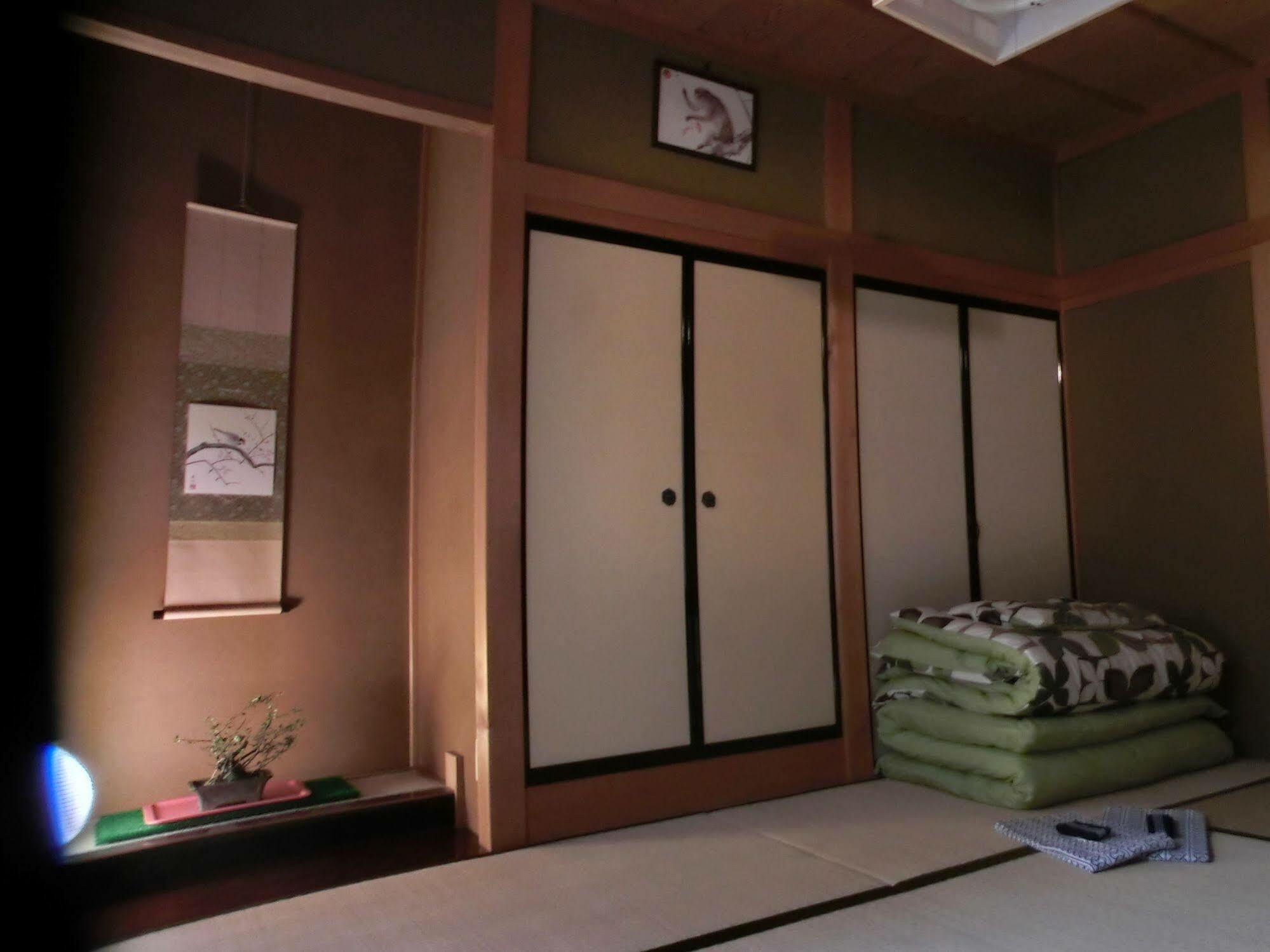 Takayama Ninja House Hotel Exterior photo